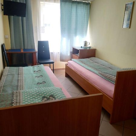 Hotel Relax U Janusza à Kołobrzeg Extérieur photo