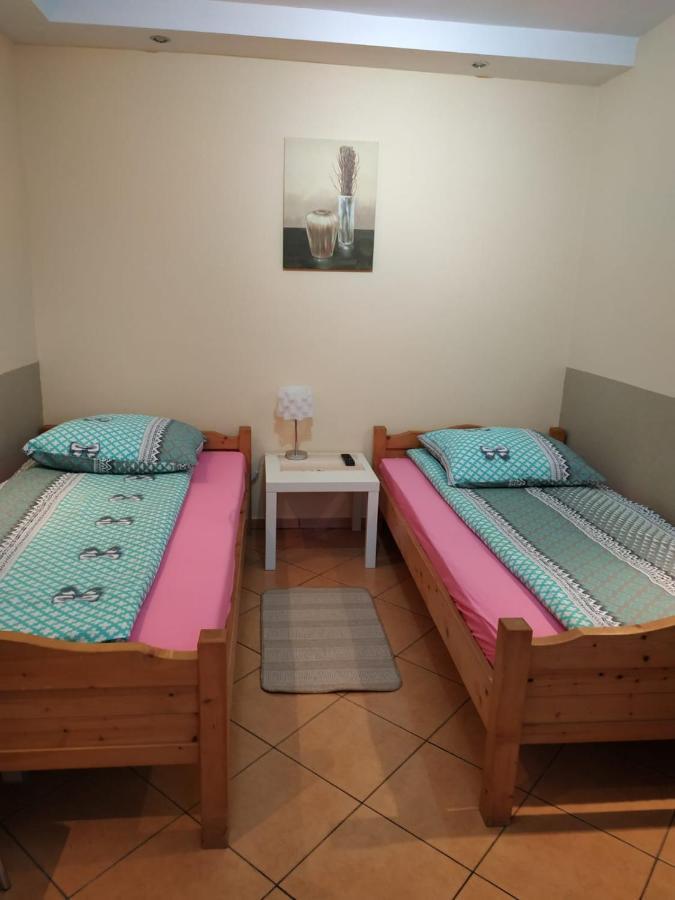 Hotel Relax U Janusza à Kołobrzeg Extérieur photo